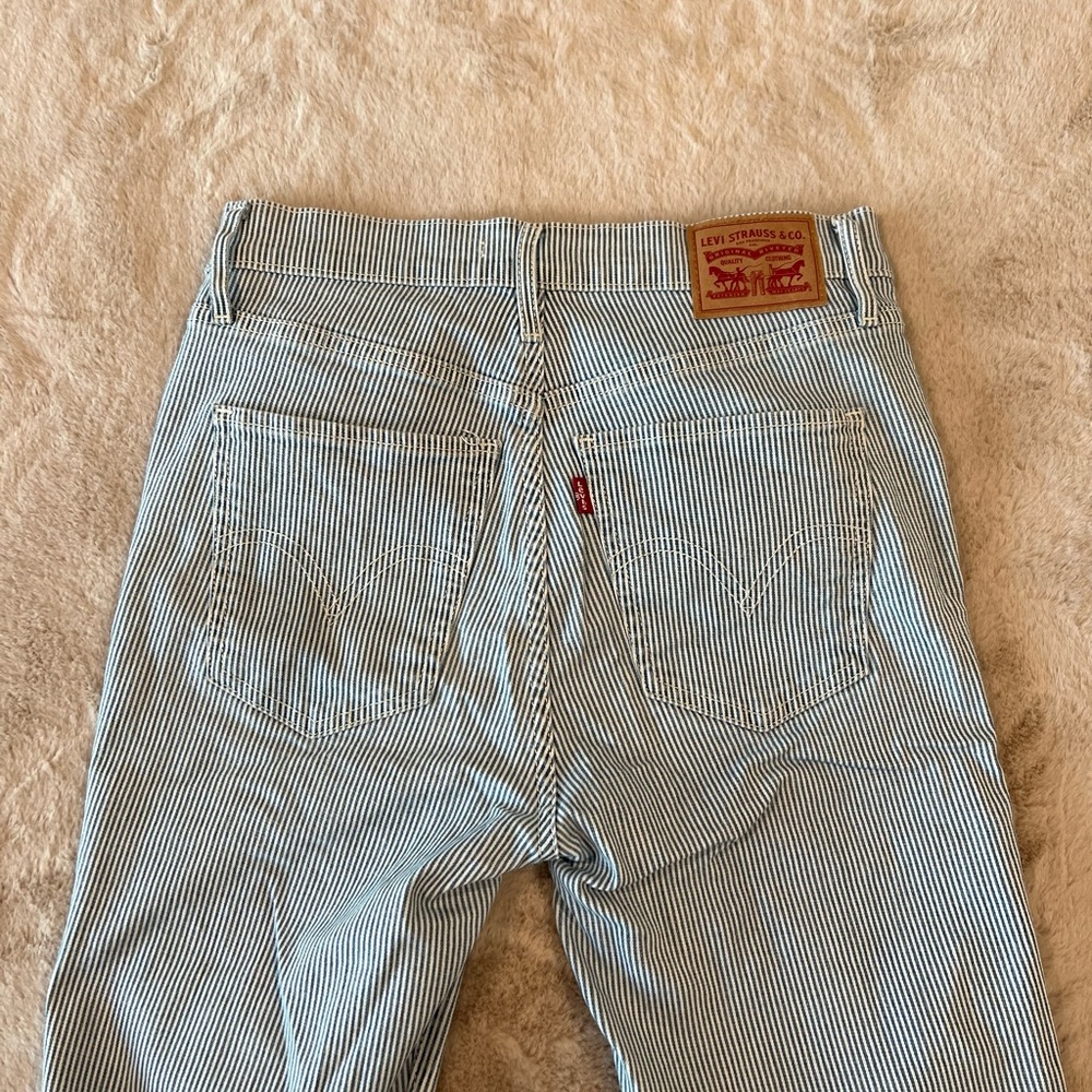 Levi’s - Mile High high waisted pinstripe jeans - size 28